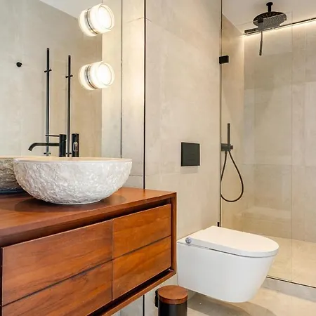 Beachfront Skyline Retreat Apartment Ostend