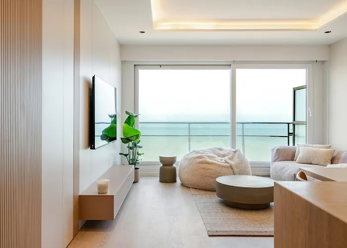 Beachfront Skyline Retreat Apartment Ostend