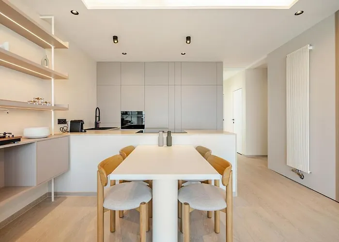 Apartment Beachfront Skyline Retreat *