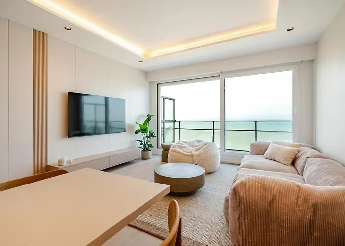 Beachfront Skyline Retreat Ostend