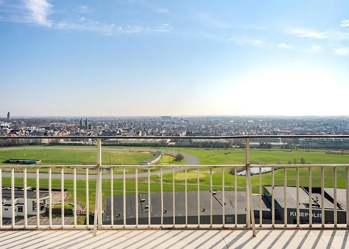 Beachfront Skyline Retreat Ostend
